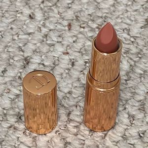 Like New | Charlotte Tilbury Kissing STONED ROSE Lipstick